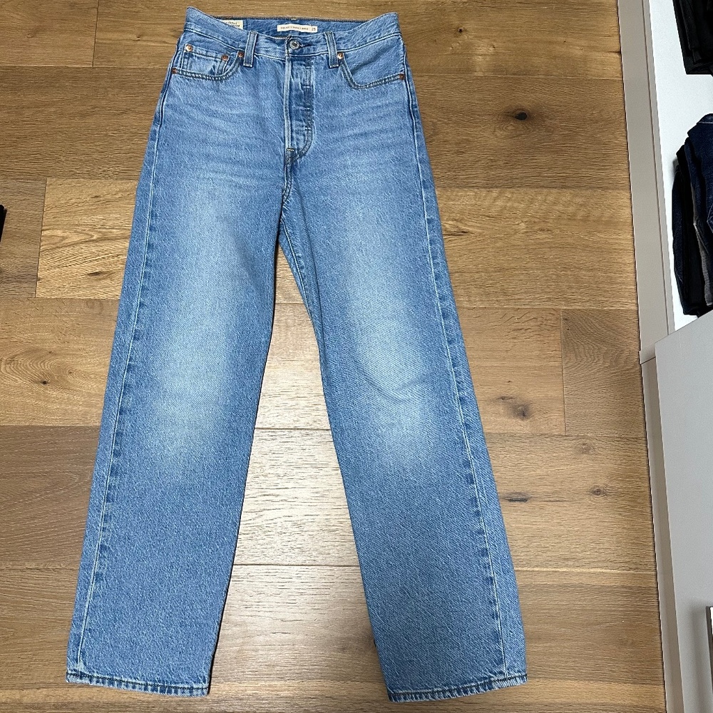Levi’s Ribcage Straight Ankle Jean